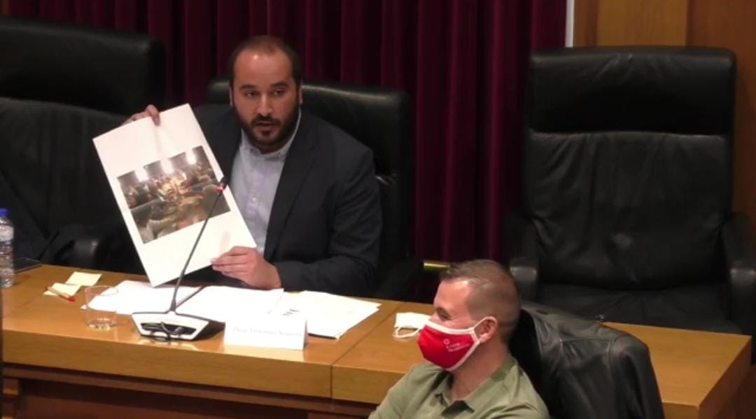 Diego Fernández amosa imaxes da excursión ao San Froilan sufragada con fondos destinados á mocidade