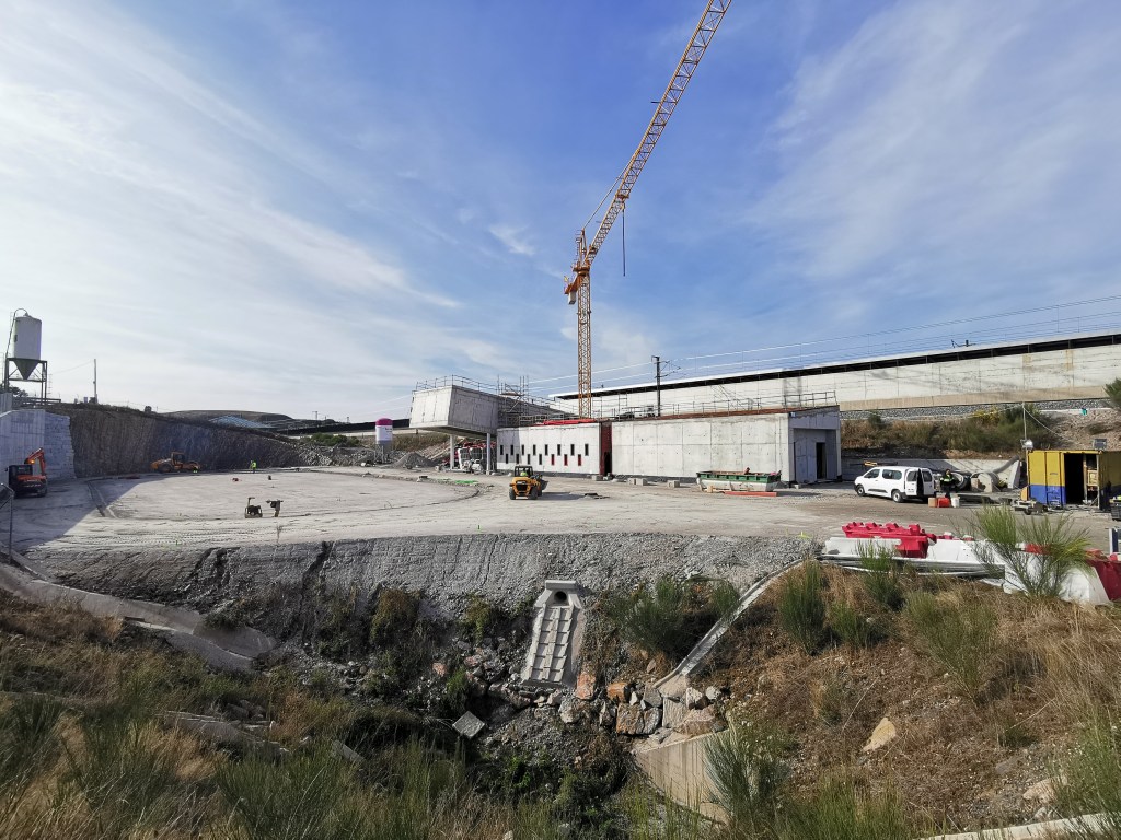 Obras da nova estación da Gudiña